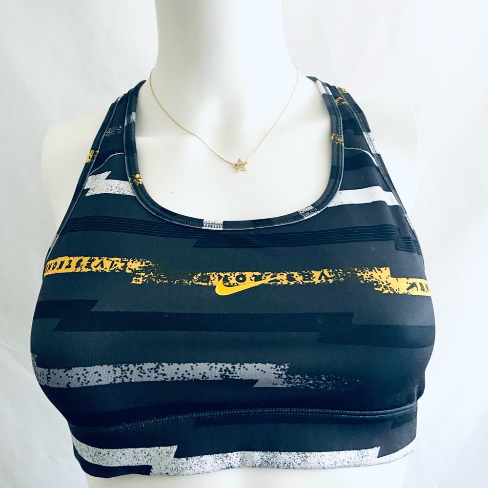 Nike | Womens Sports Bra | Women’s Medium